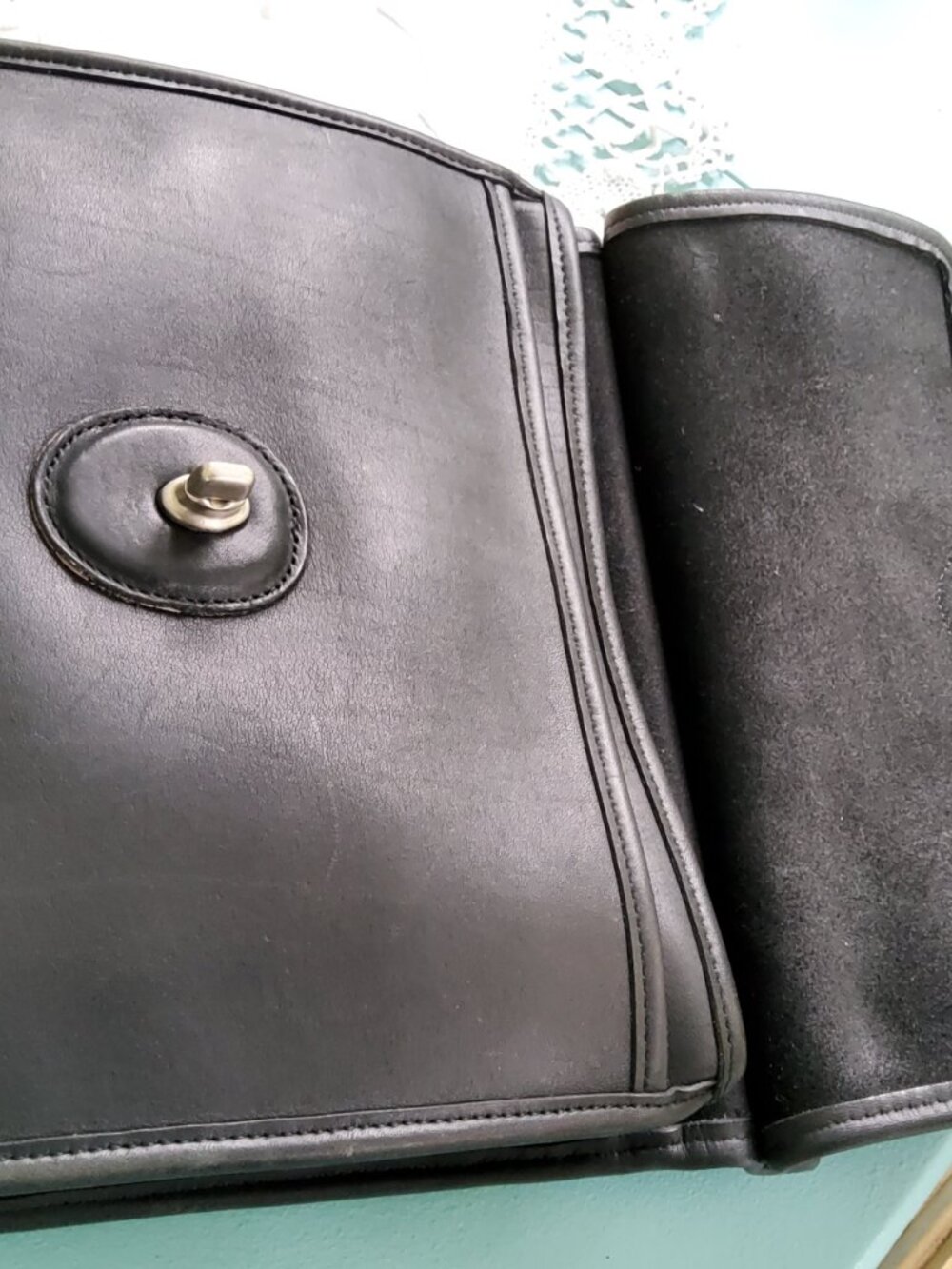 Vintage Coach Willis Crossbody Bag in Black with Nickel 9927 + Hangtag - Picture 11 of 15